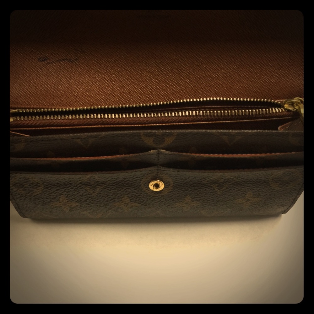 Louis Vuitton Monogram Sarah Wallet